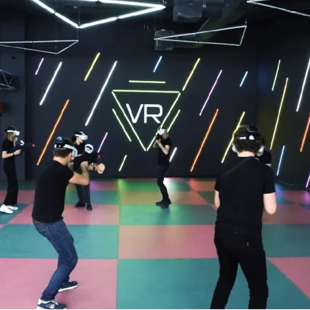 VR Lasertag : Mobile Virtual Reality Animation for Your Events