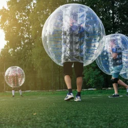 Animazione Bubble Foot: bolla gonfiabile per tutti i tuoi eventi