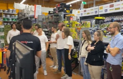 Ambiance de folie chez Bricomarché Soirée Lasergame