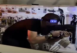 Animation laser dans un magasin boulanger du var